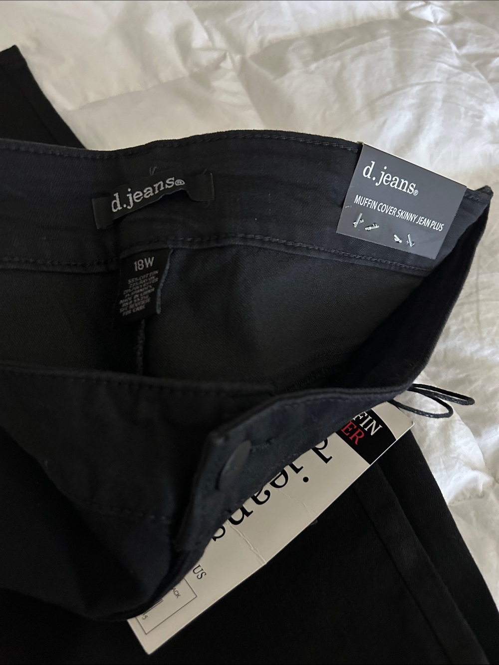 d. jeans Stretch Skinny Jeans
Super dark rinse blue, super soft black dark hope - Picture 10 of 11